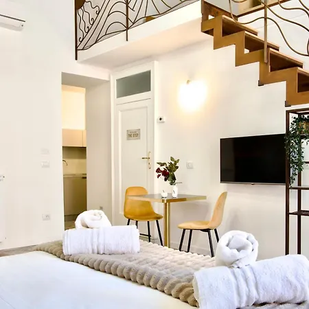Apartament Via Tarsia 23 *